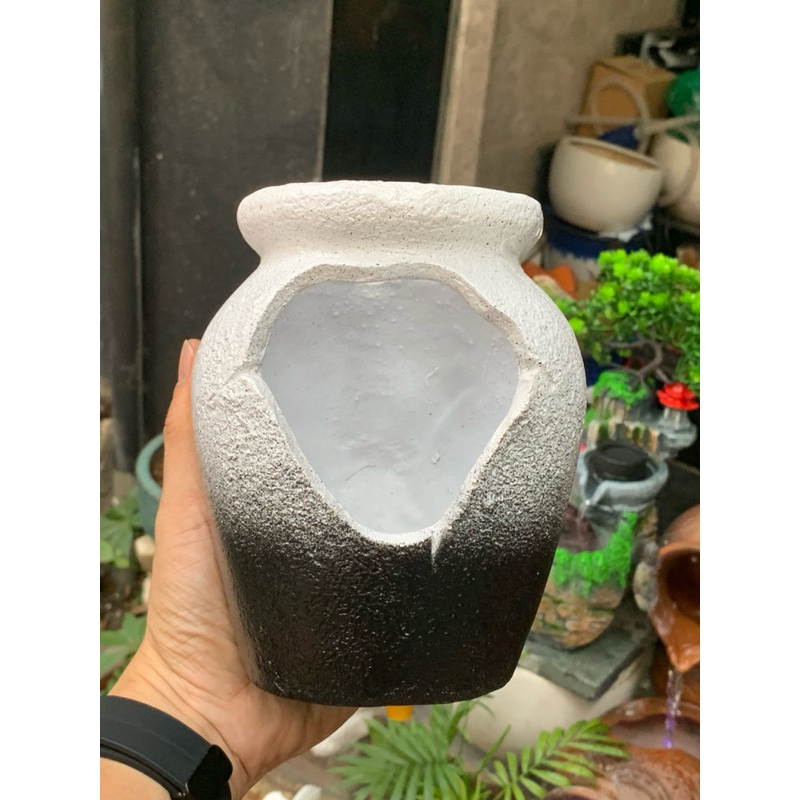 Bình composite thác nước màu trắng tinh giản